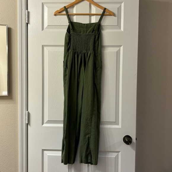 Green linen blend jumpsuit XSP - Picture 2 of 4